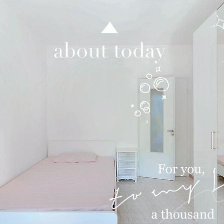 Private Room For Girls โบโลญญา ภายนอก รูปภาพ