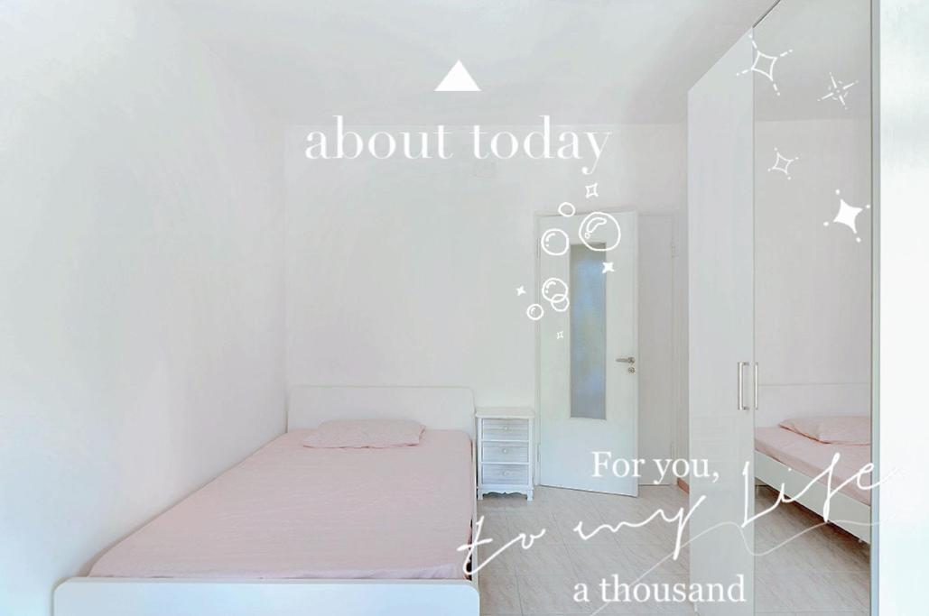 Private Room For Girls โบโลญญา ภายนอก รูปภาพ
