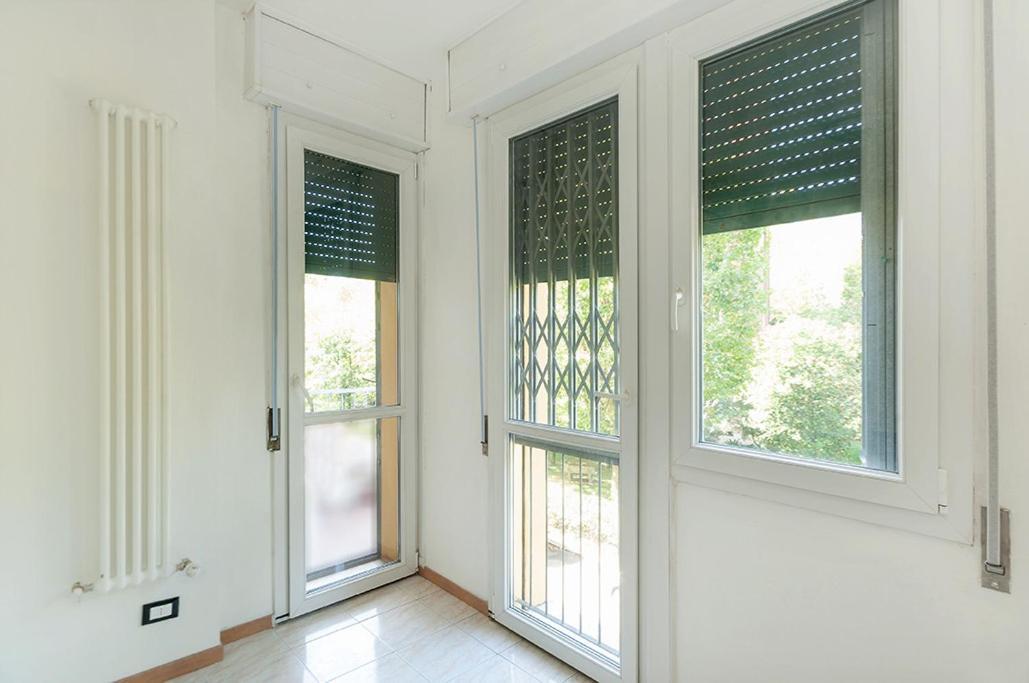 Private Room For Girls โบโลญญา ภายนอก รูปภาพ